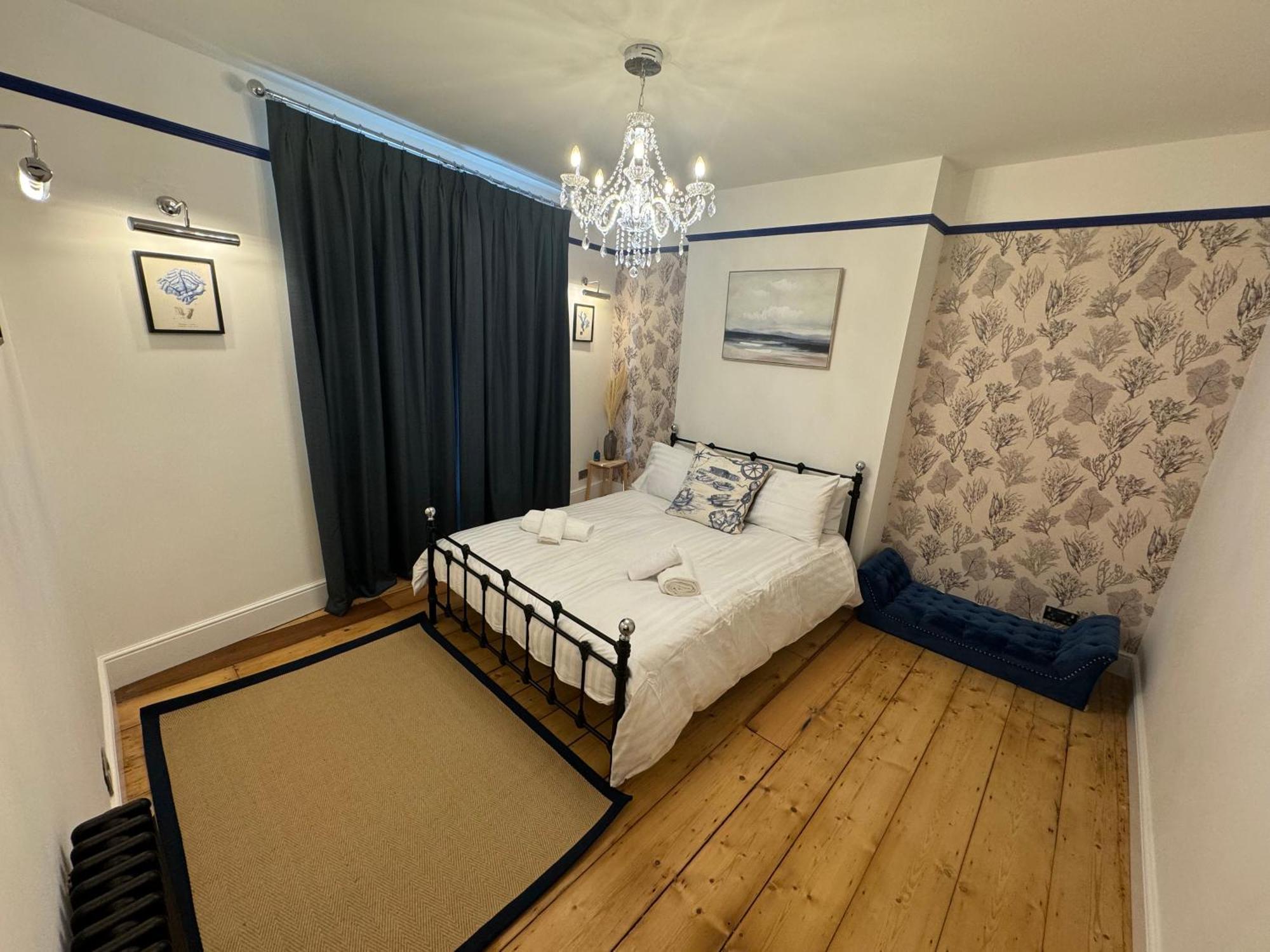 Mill Hill Guest House Каус Екстериор снимка