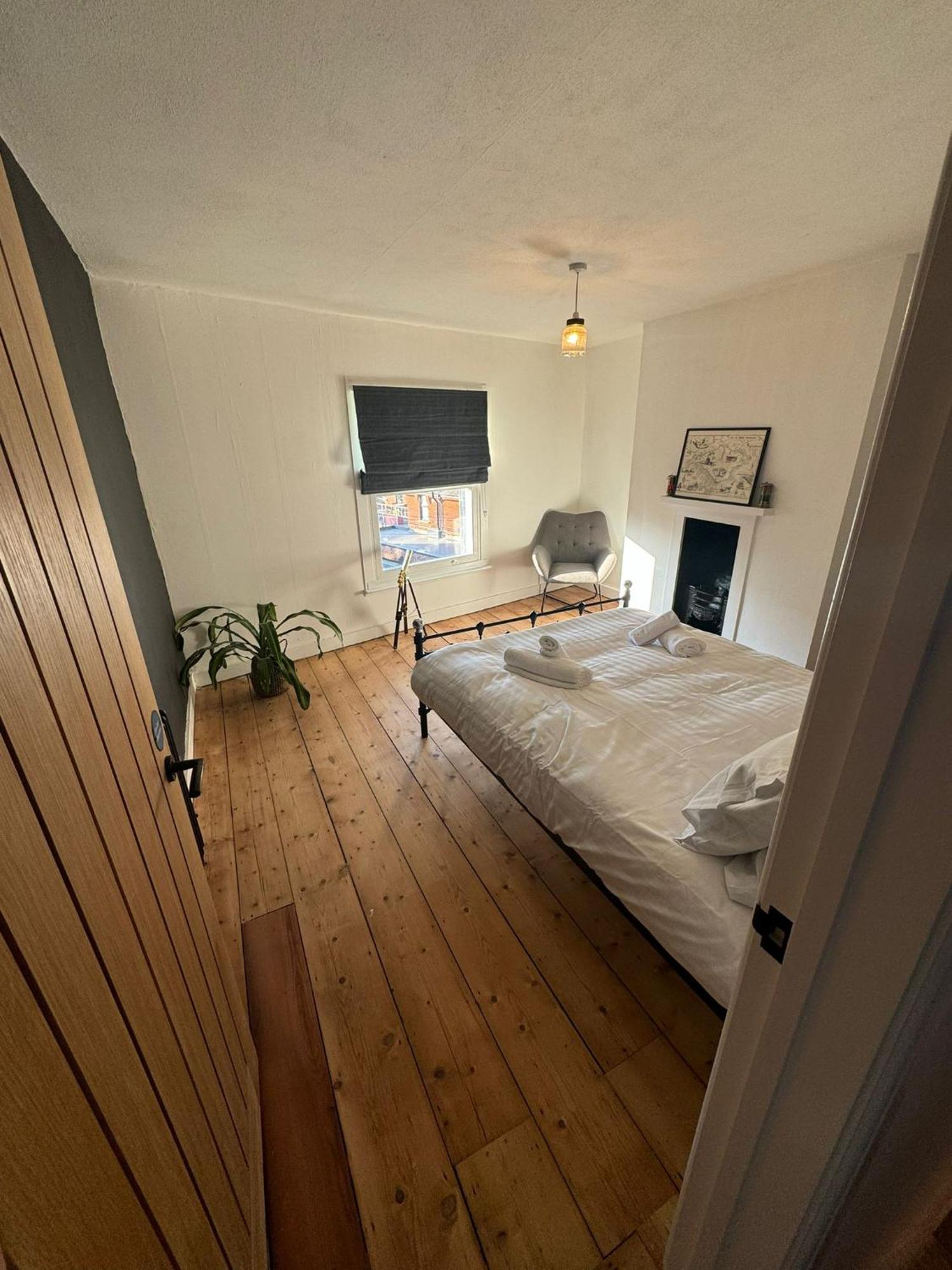 Mill Hill Guest House Каус Екстериор снимка